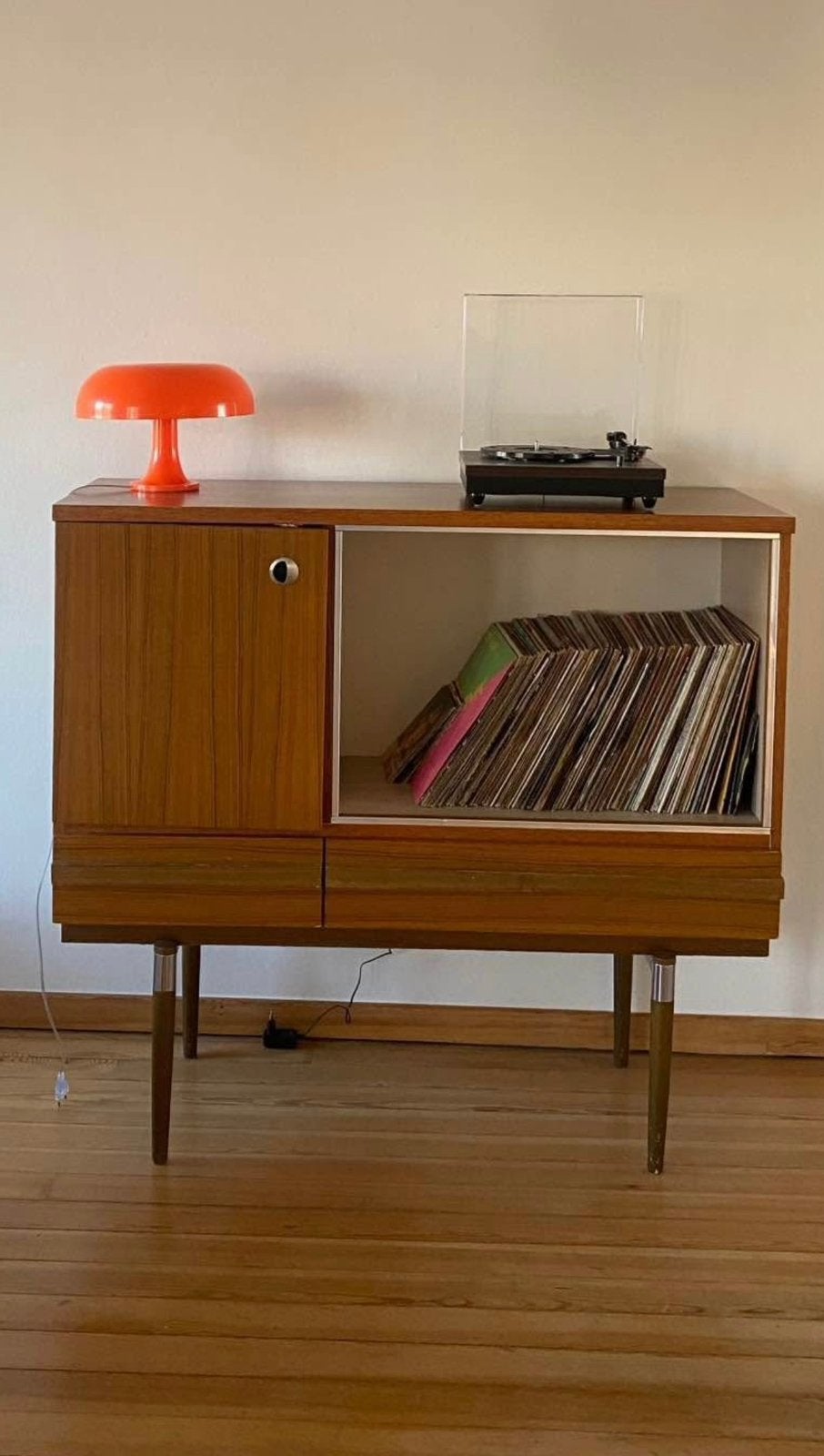 Vintage kast, Ophalen, Zo goed als nieuw