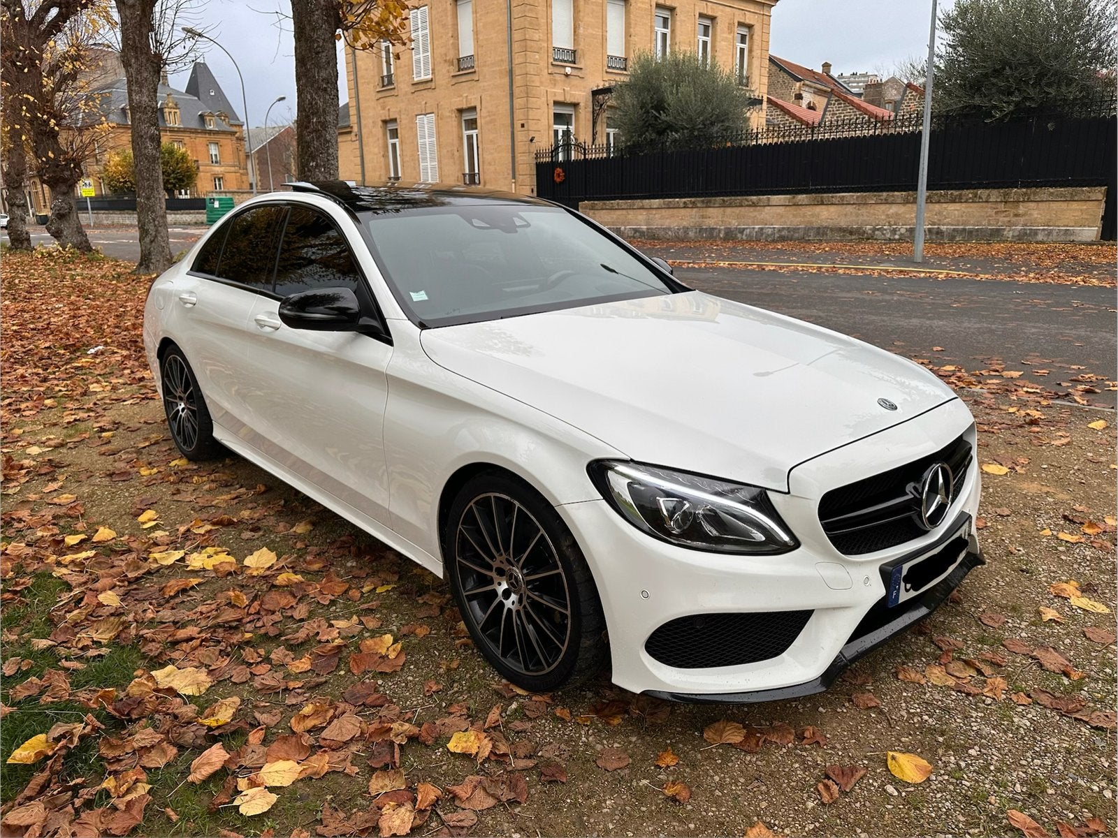 Mercrdes Classe C200 2ème main 9G-Tronic, Achat, Entretenue par le concessionnaire, Noir, 5 portes