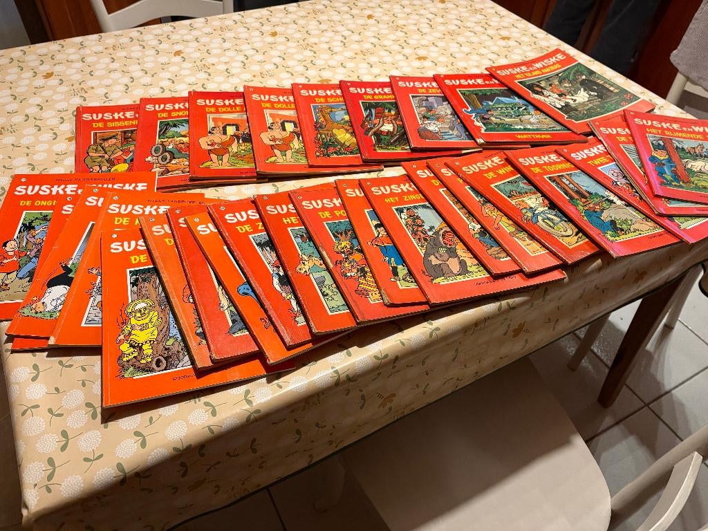 Suske en Wiske bundel strips (29 stuks) uit jaren 1970-2000, Willy Vandersteen, Meerdere stripboeken, Ophalen, Gelezen