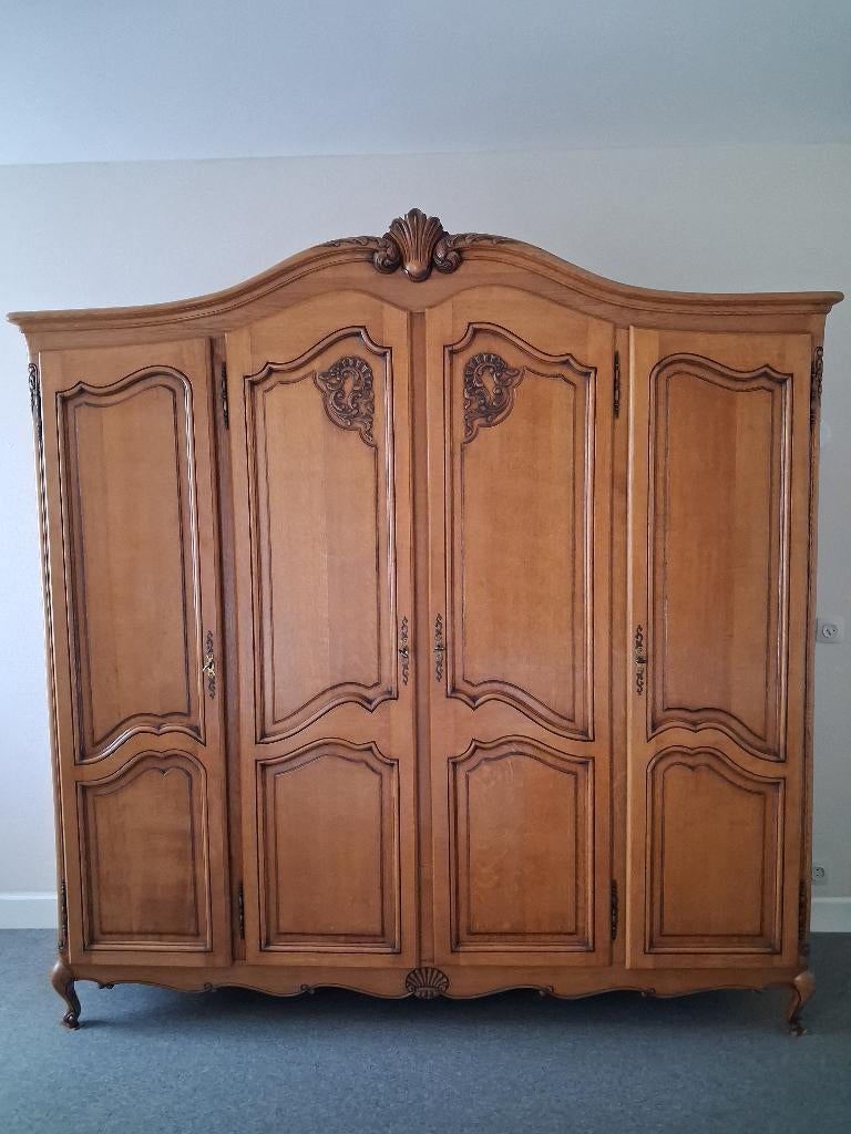 Bretoense kast, Ophalen, Gebruikt, Met deur(en)