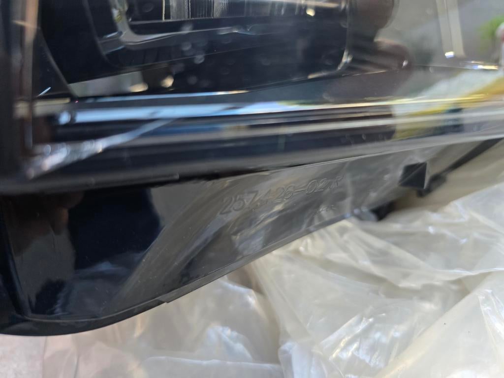 Phare avant droit  audi A6 led matrix, Autos : Divers, Coffres de toit, Enlèvement