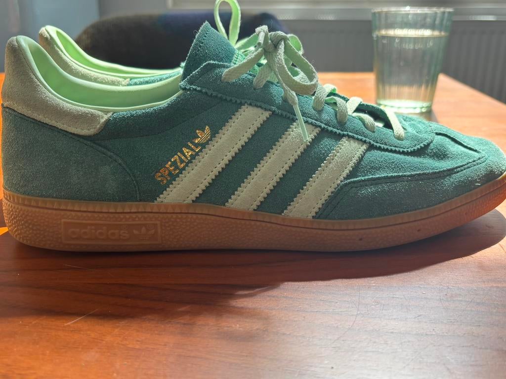 Adidas spezial 44 2/3, Enlèvement, Comme neuf, Adidas