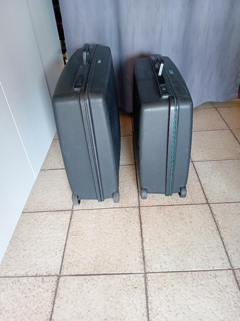 Twee reis koffers voor spotprijs, Handtassen en Accessoires, Koffers, Ophalen, Gebruikt, Wieltjes