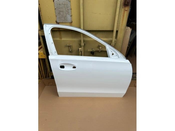 Portière 4portes avant droite d'un Mercedes C-Klasse, 3 mois de garantie, Utilisé, Porte, -