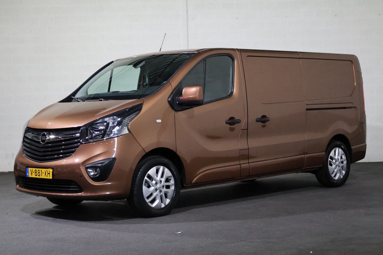 Opel Vivaro 1.6 CDTI L2 H1 Airco Navigatie Camera 2x Schuifd, Auto's, Bestelwagens en Lichte vracht, 174 g/km, Parkeersensor, Bruin