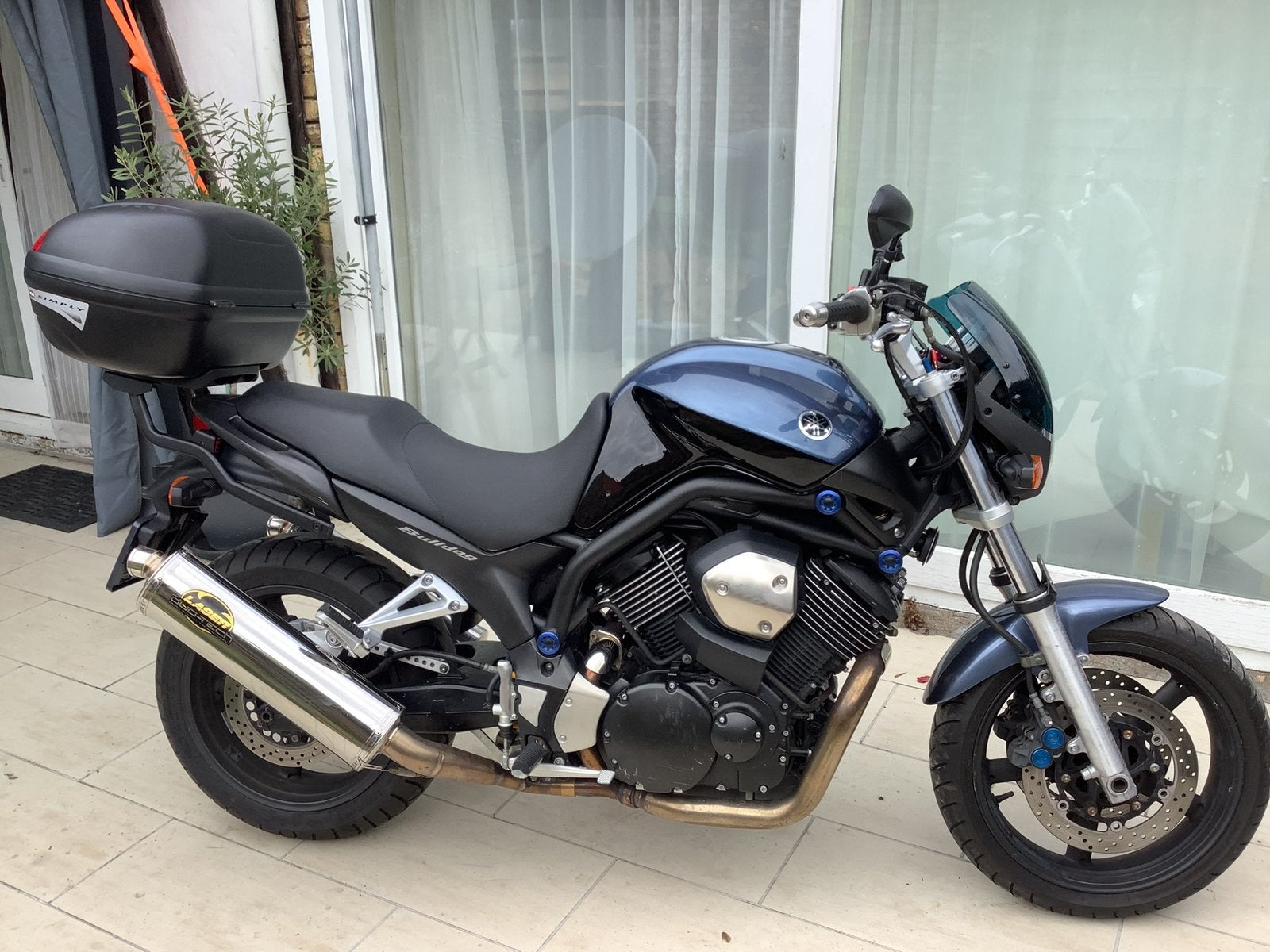 Yamaha 1100 BT Bulldog uit het jaar 2006, Particulier, Cardan-aandrijving