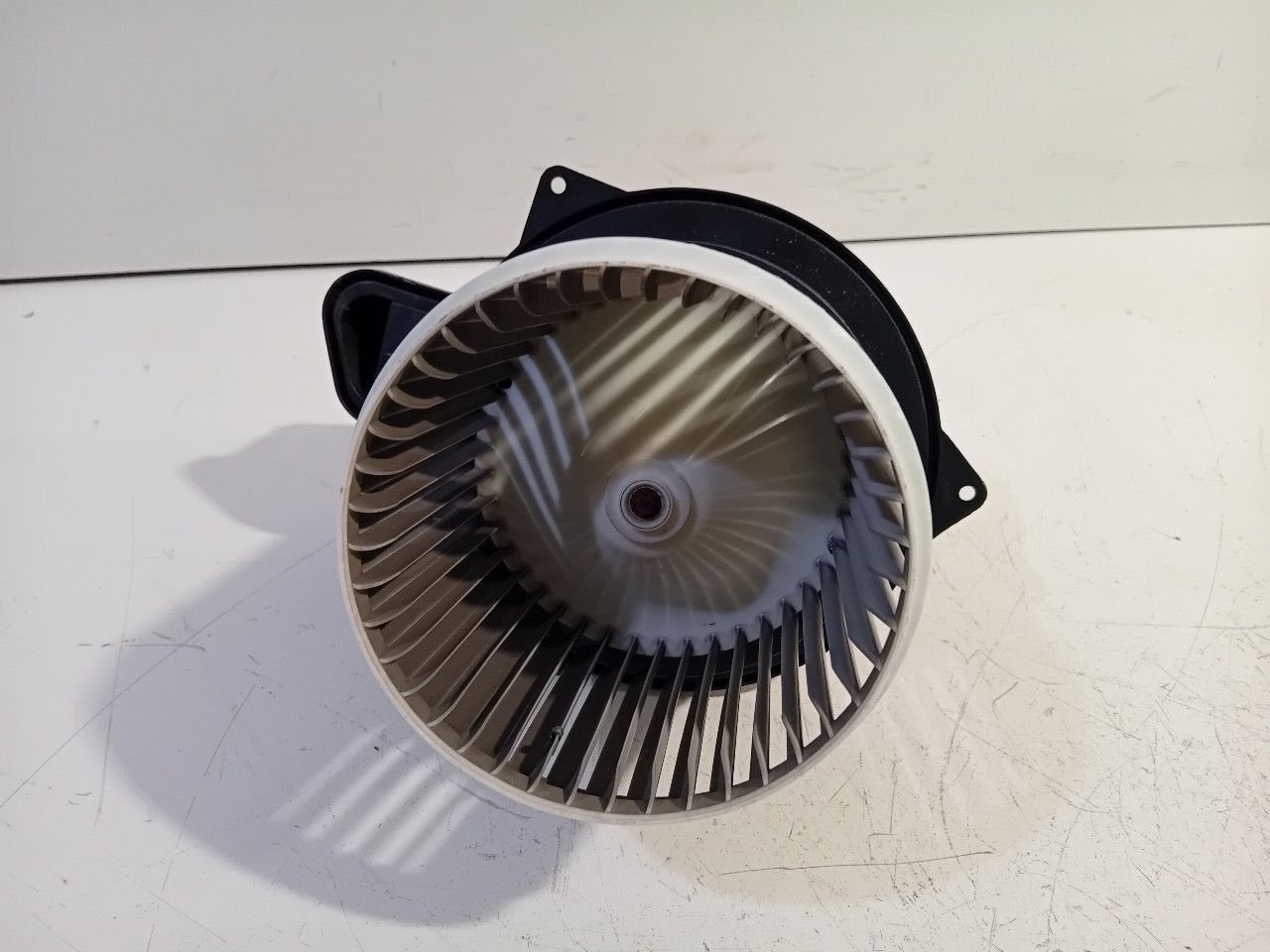 Kachel ventilator motor Fiat 500, Onderdelen@venauto.nl, Van der Ven Autorecycling B.V., Ettenseweg 76, 4706 PB Roosendaal, The Netherlands