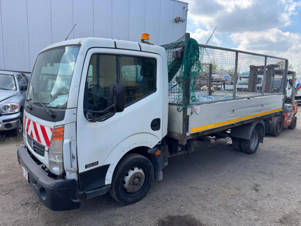 Renault Maxity *ENGINE BROKEN-MOTORSHADEN-MOTEUR HS*, Achterwielaandrijving, Gebruikt, Renault, Wit