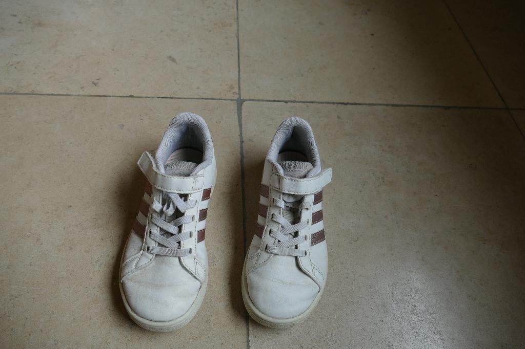 kinderschoenen: Adidas: maat 29, Adidas, Enlèvement ou Envoi, Utilisé, Chaussures de sport