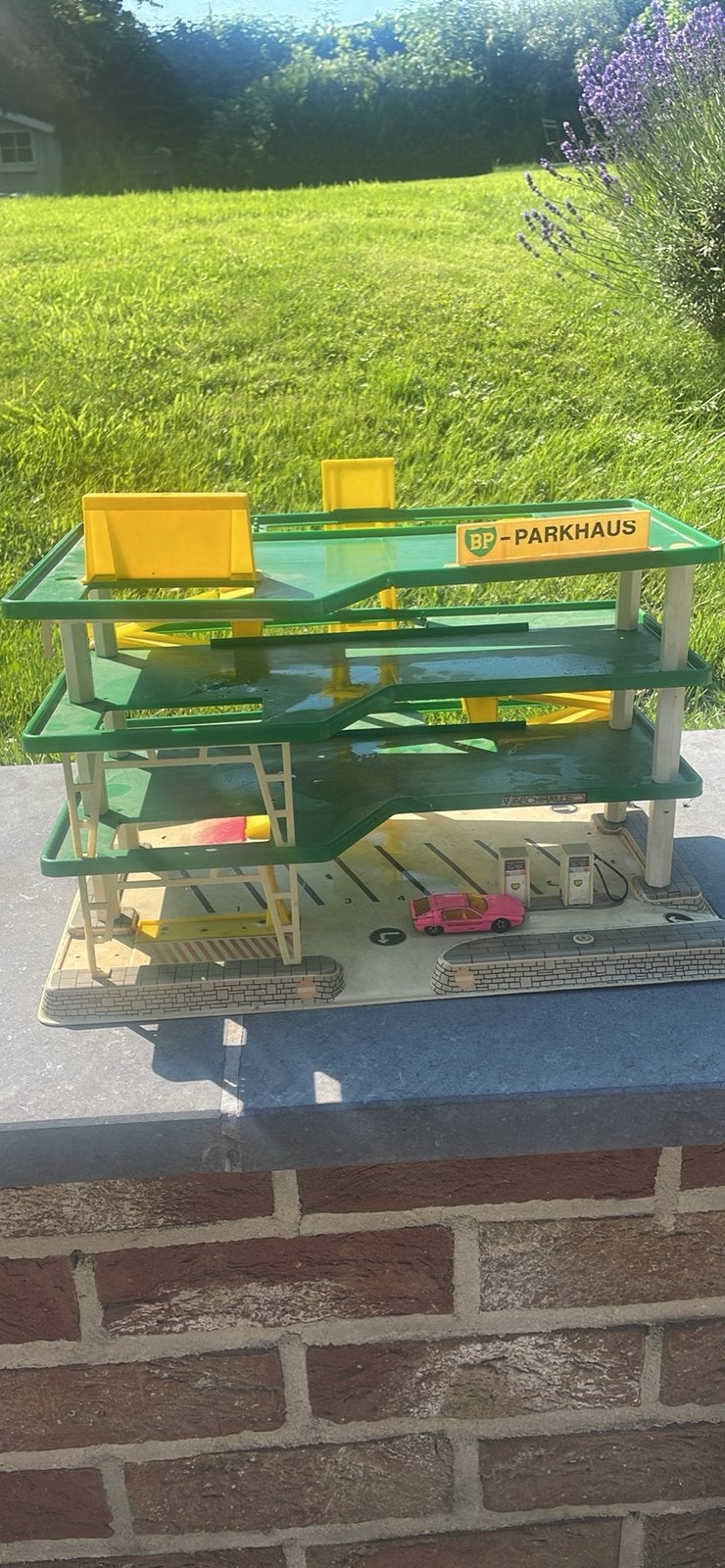 Miniatuurgarage, Dieren en Toebehoren, Reptielen en Amfibieën | Toebehoren, Ophalen of Verzenden, Gebruikt