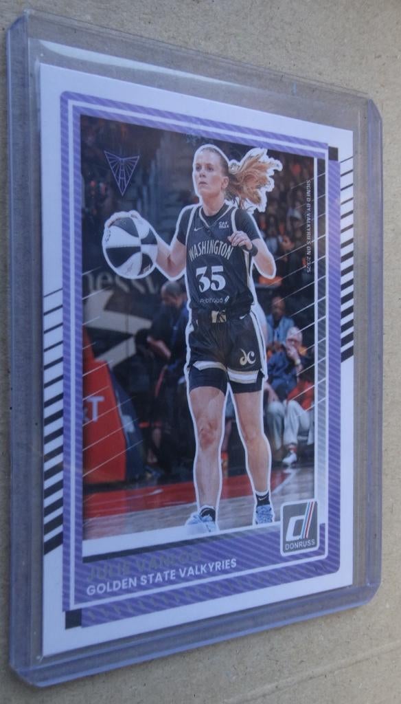 Panini Valkyries Valkyries de Julie Vanloo '25 #29, Envoi, Neuf, Autres types