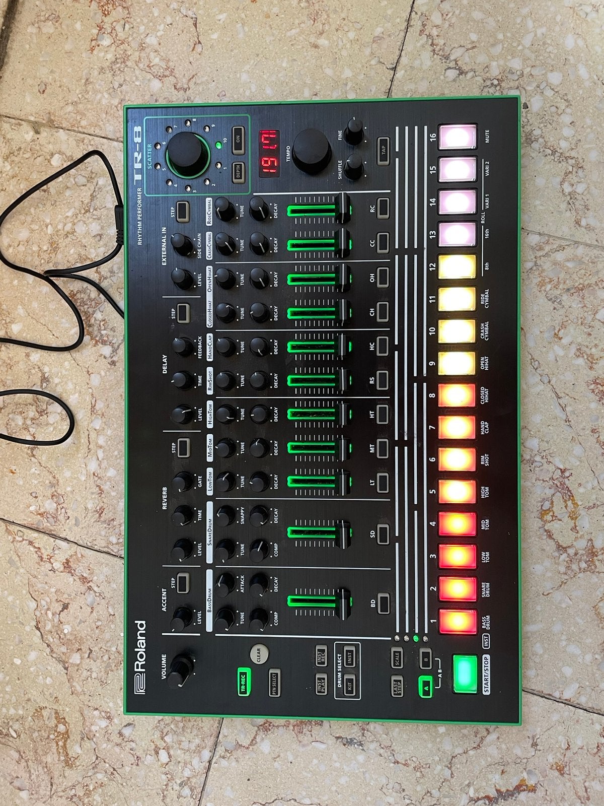 Roland TR8 Drumcomputer Drummachine 909 808, Musique & Instruments, Enlèvement, Comme neuf, Roland
