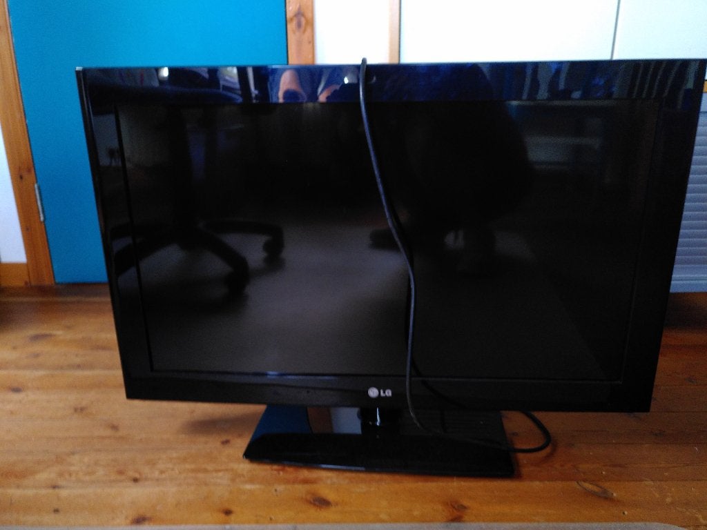 Ecran plat de télévision, 50 Hz, 60 à 80 cm, LCD, Comme neuf