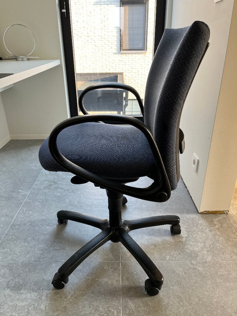bureaustoel met nieuwe wielen, Maison & Meubles, Chaises de bureau, Enlèvement, Bleu, Chaise de bureau