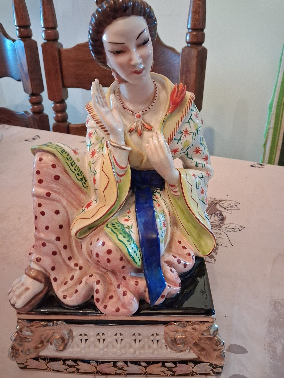 beeld porcelein vrouw, Enlèvement, Comme neuf