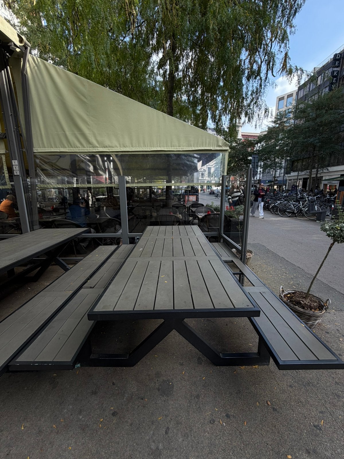5 grote stevige picknick tafels (horeca) met kussens, Tuin en Terras, Ophalen