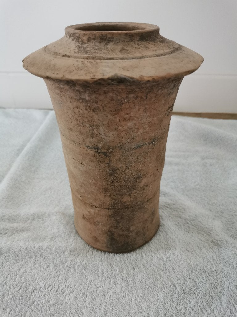 Han-dynastie bruine stenen silo-vaas (ongeglazuurd), Ophalen