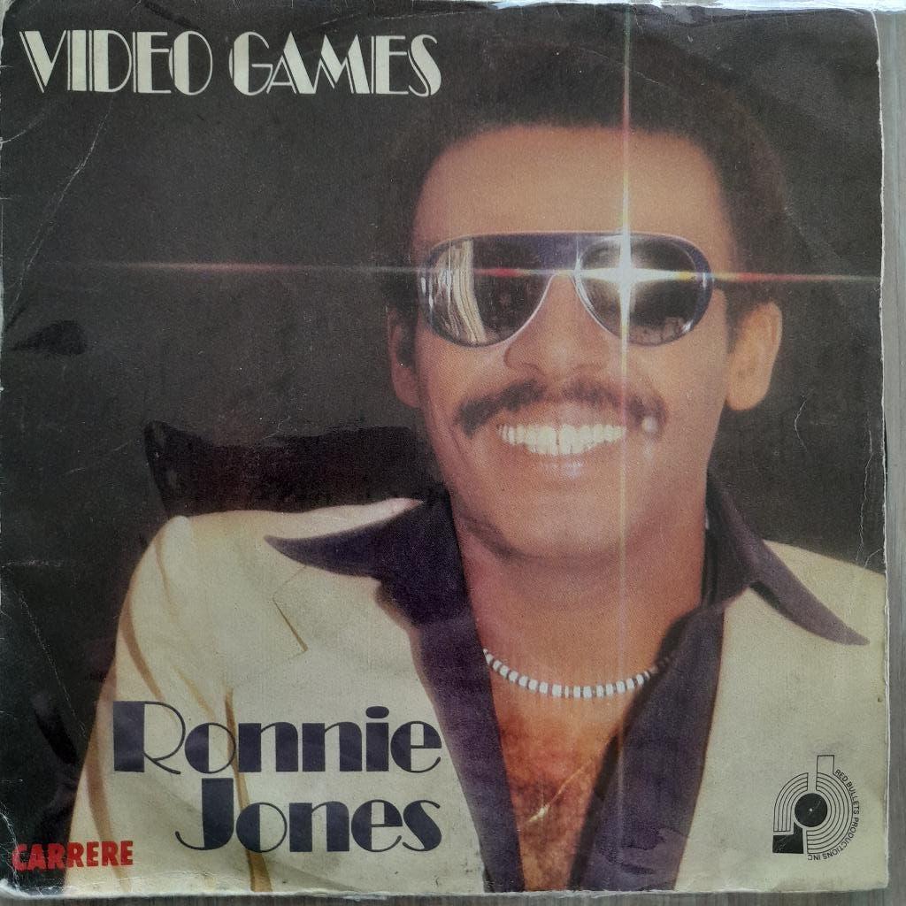 Ronnie Jones - Jeux vidéo 7", Enlèvement ou Envoi, Utilisé, Pop