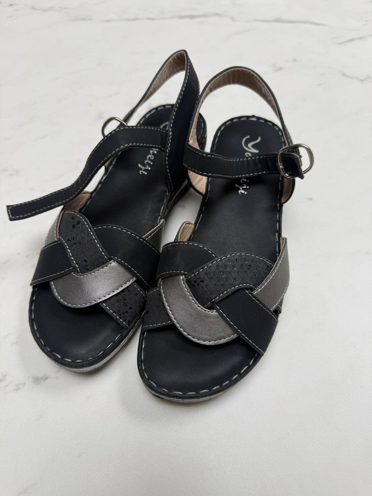Zeer comfortabele dames sandalen maat 37, Kleding | Dames, Schoenen, Ophalen, Zo goed als nieuw