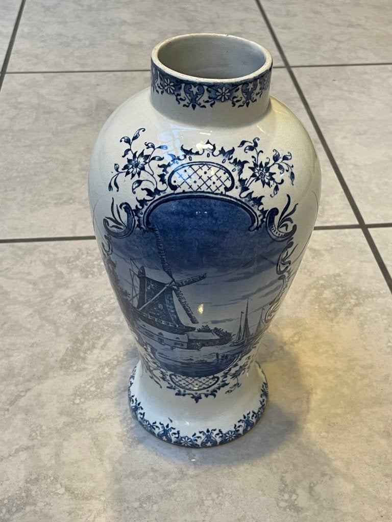 Mooie unieke vaas Delfts blauw / Maastricht stempel, Antiek en Kunst, Ophalen