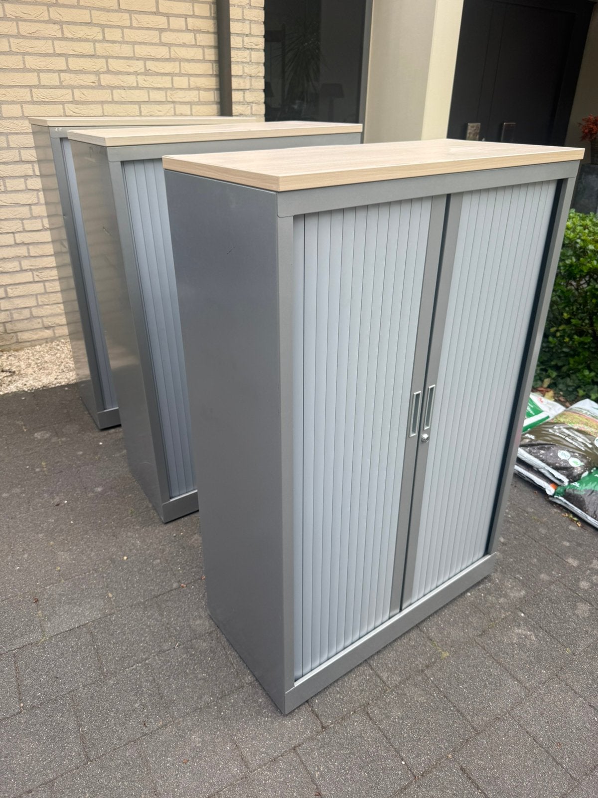 Roldeurkast /metalen kast archiefkasten, Ophalen, Zo goed als nieuw