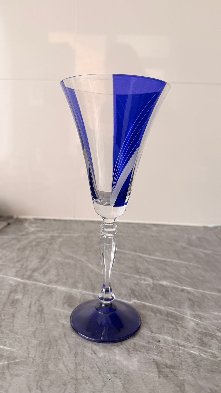 Verres en cristal doublé bleu cobalt, Antiquités & Art, Antiquités | Verre & Cristal, Enlèvement ou Envoi
