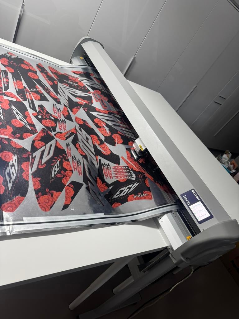 Mutoh kona 1400 snijmachine, Ophalen