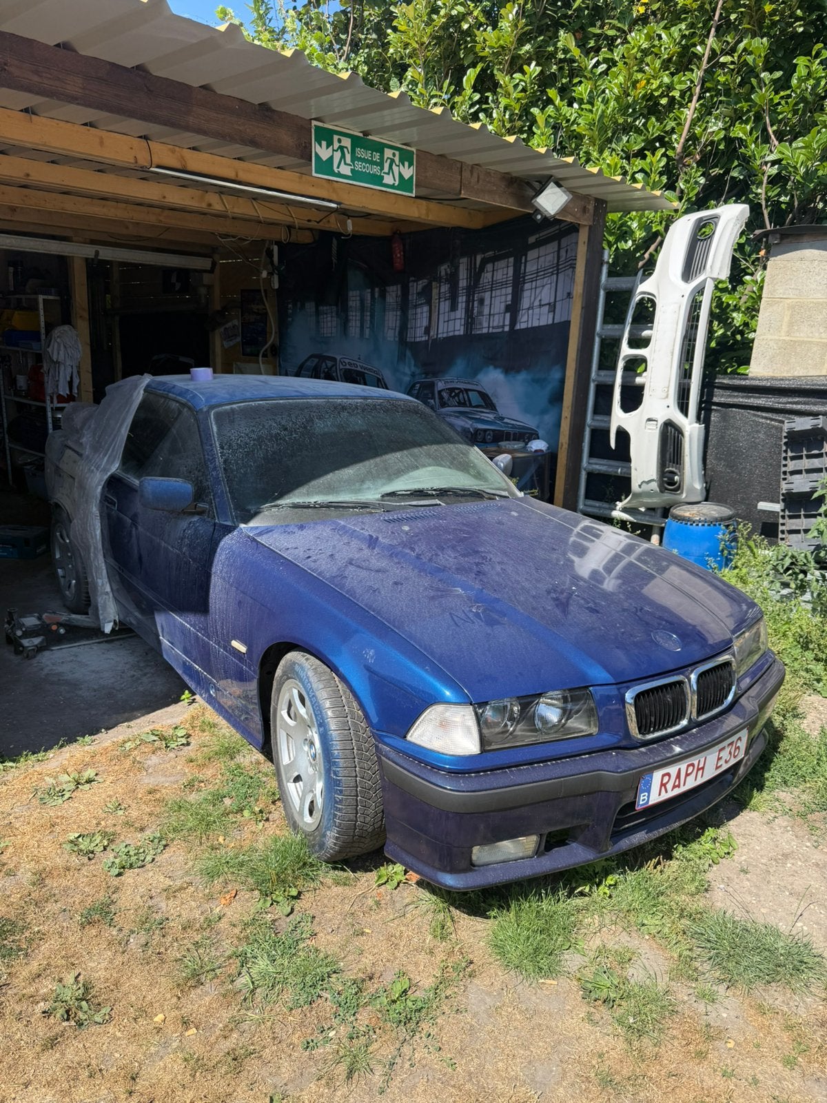 Bmw e36 318i cabriolet avec hard-top a finir, Autos : Pièces & Accessoires, Enlèvement, BMW