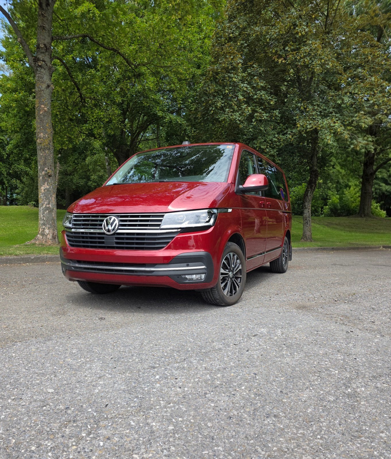 Volkswagen Caravelle T6.1 DSG7 – 2.0 TDI 150 ch – 1er pro, Automaat, Leder, Particulier, 2 deurs