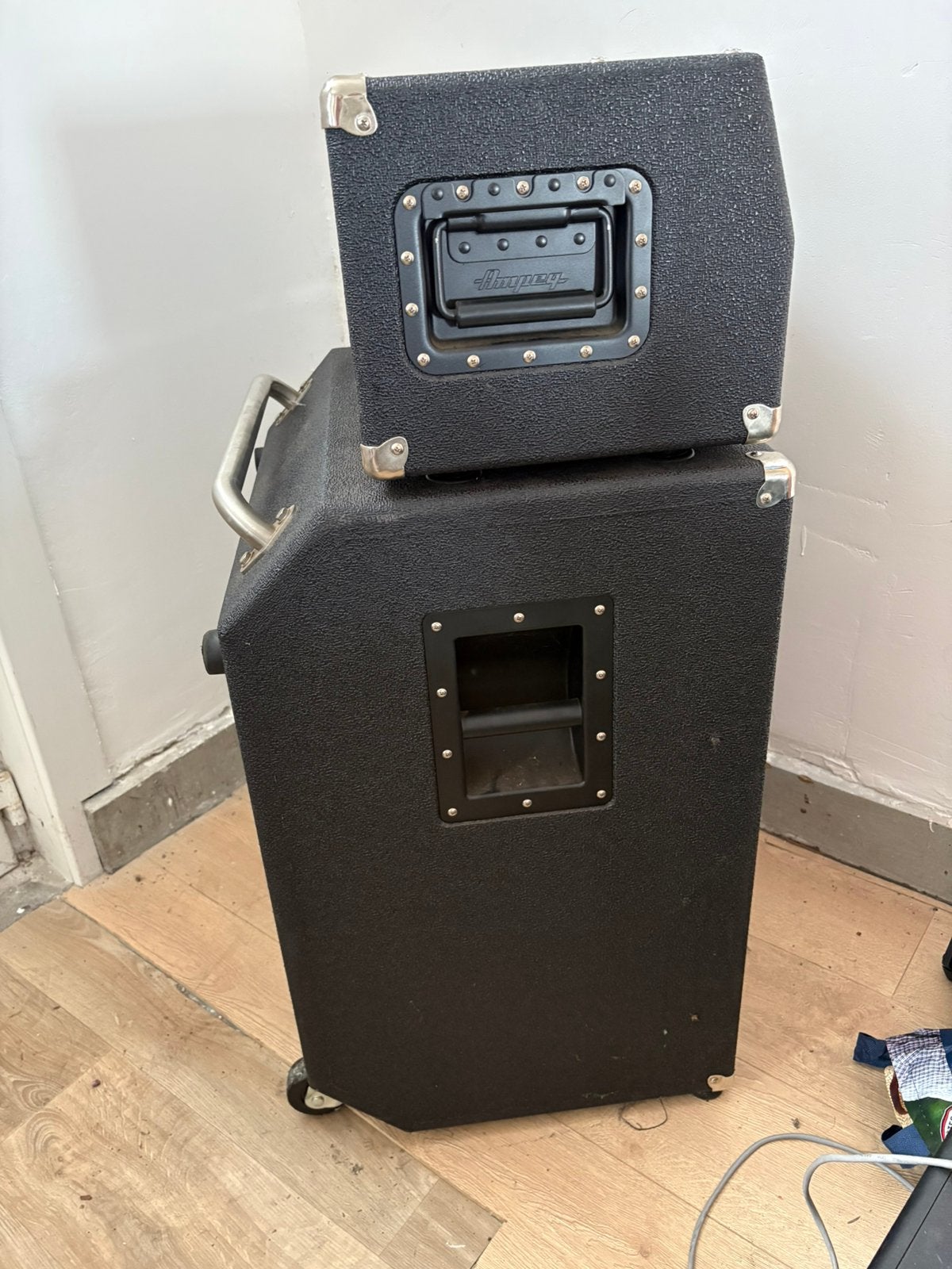 Tête Ampeg SVT classique/SVT CL + Ampeg 4x10 HLF, Musique & Instruments, Enlèvement, Comme neuf
