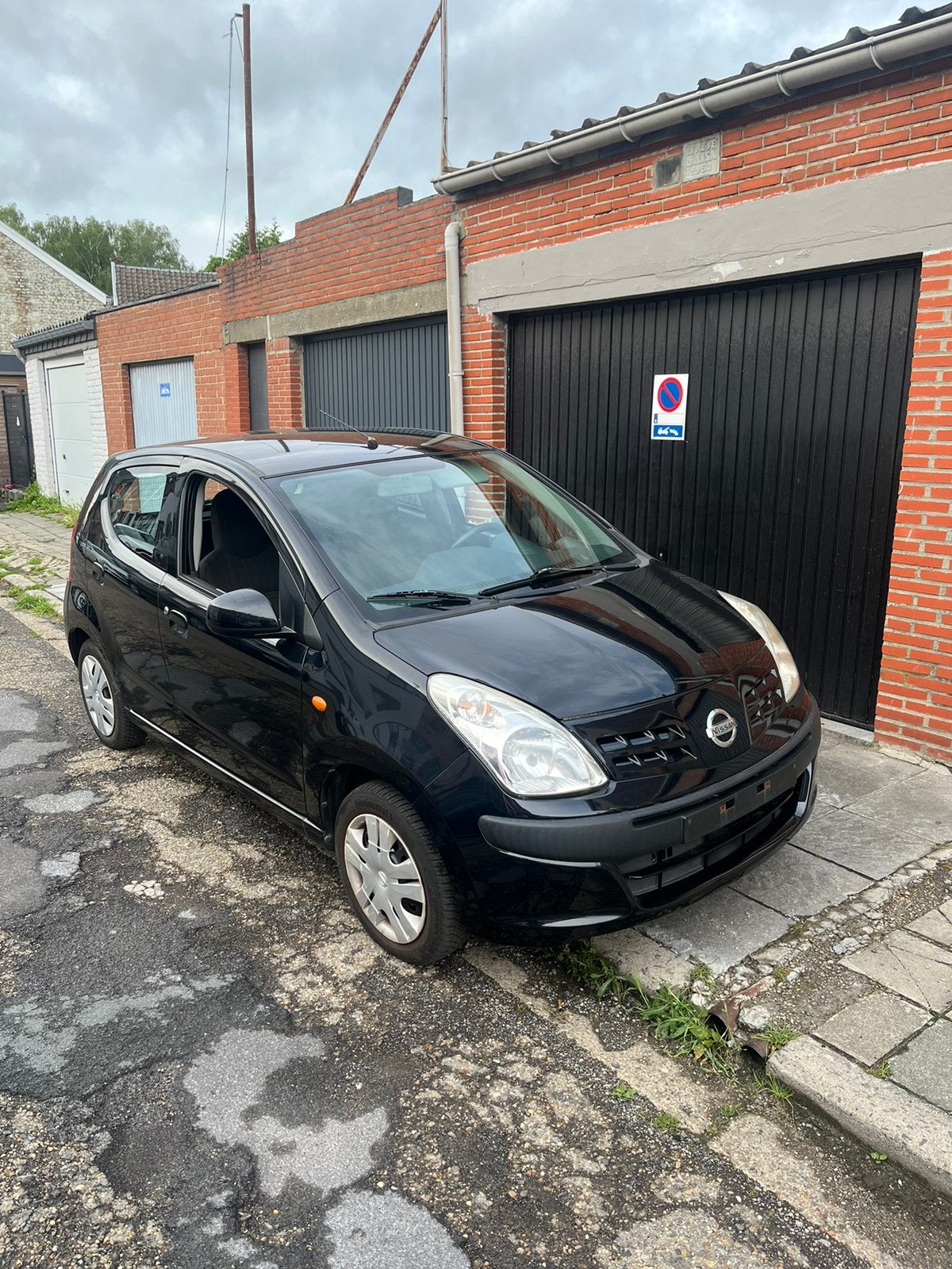 Nissan pixo 1.0i - 109.000km prete a immatriculer, Euro 5, Achat, Boîte manuelle, Noir