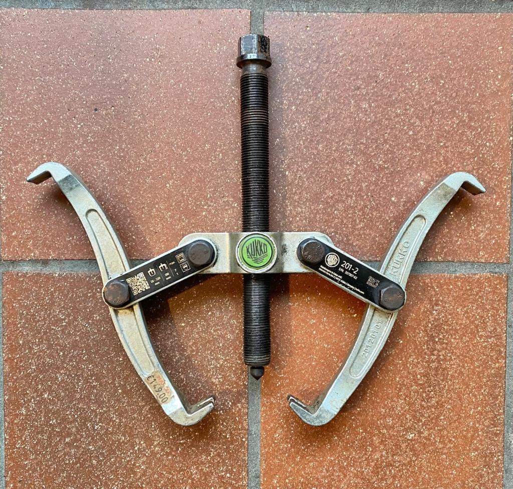 Kukko 201-2 tweebenige poelietrekker — Made in Germany, Bricolage & Construction, Outillage | Outillage à main, Utilisé, Enlèvement ou Envoi