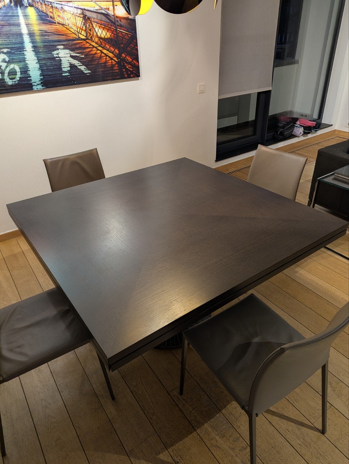 Zanotta Quadritondo 2550 tafel – eiken wengé – 128x128/Ø180, Huis en Inrichting, Tafels | Eettafels, Ophalen, Gebruikt, Design