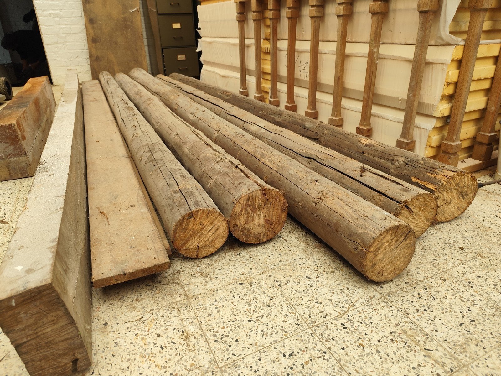 Lange houten balken, Tuin en Terras, Ophalen, Gebruikt, Hardhout, 250 cm of meer