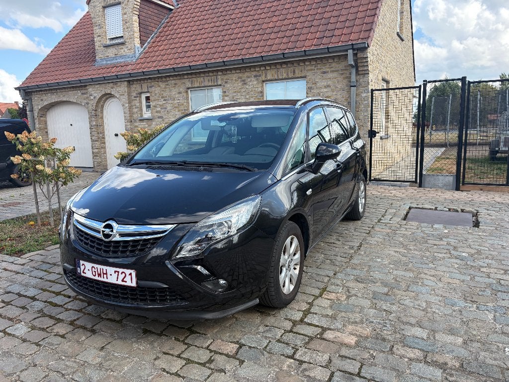 Opel Zafira Tourer 1.4 Turbo benzine slechts 79.076 km Zwart, Autos, Opel, Bluetooth, Euro 6, Boîte manuelle, Noir