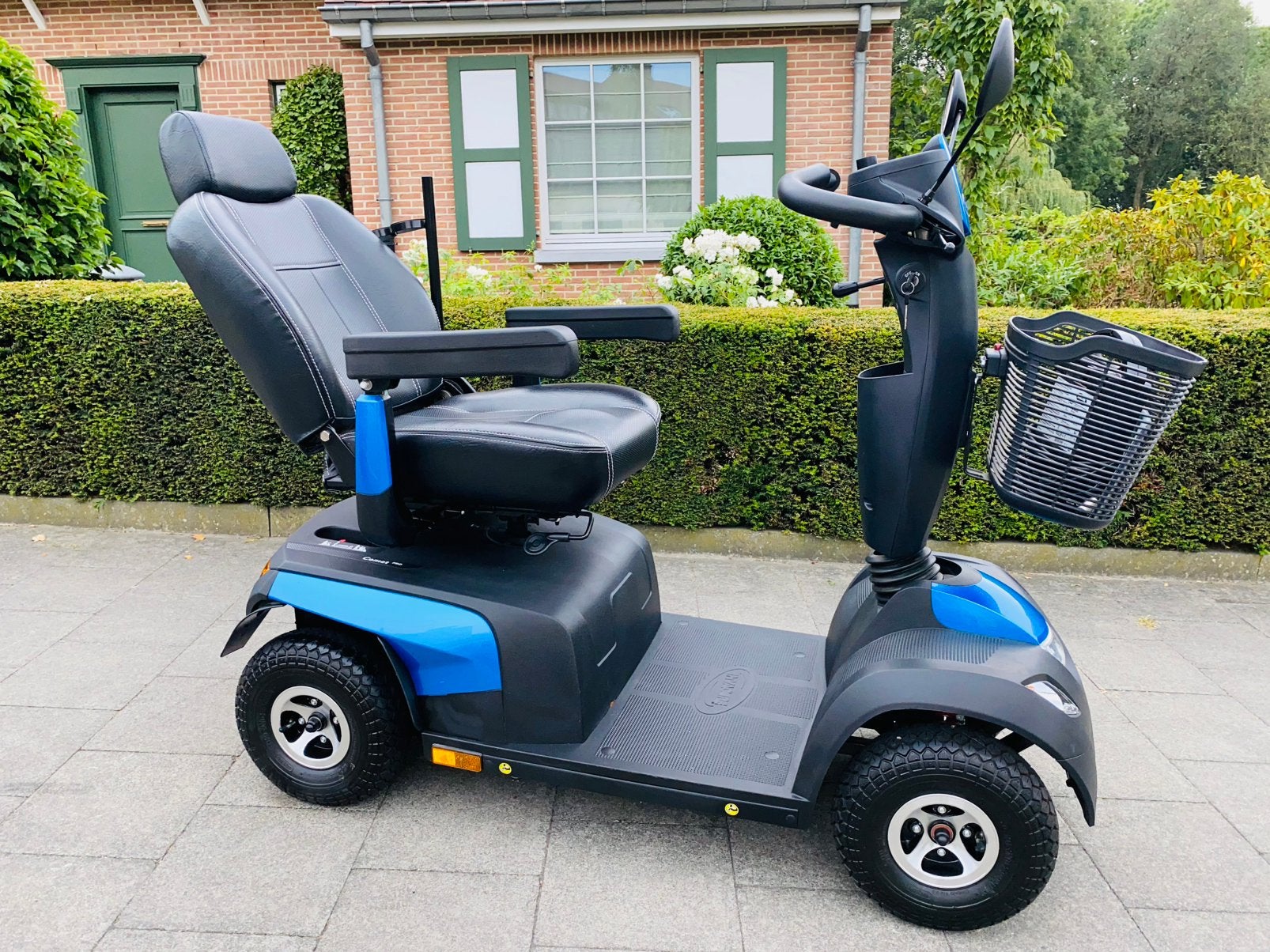 Invacare comet Pro Scootmobiel - Invalide scooter nieuwstaat, Ophalen of Verzenden