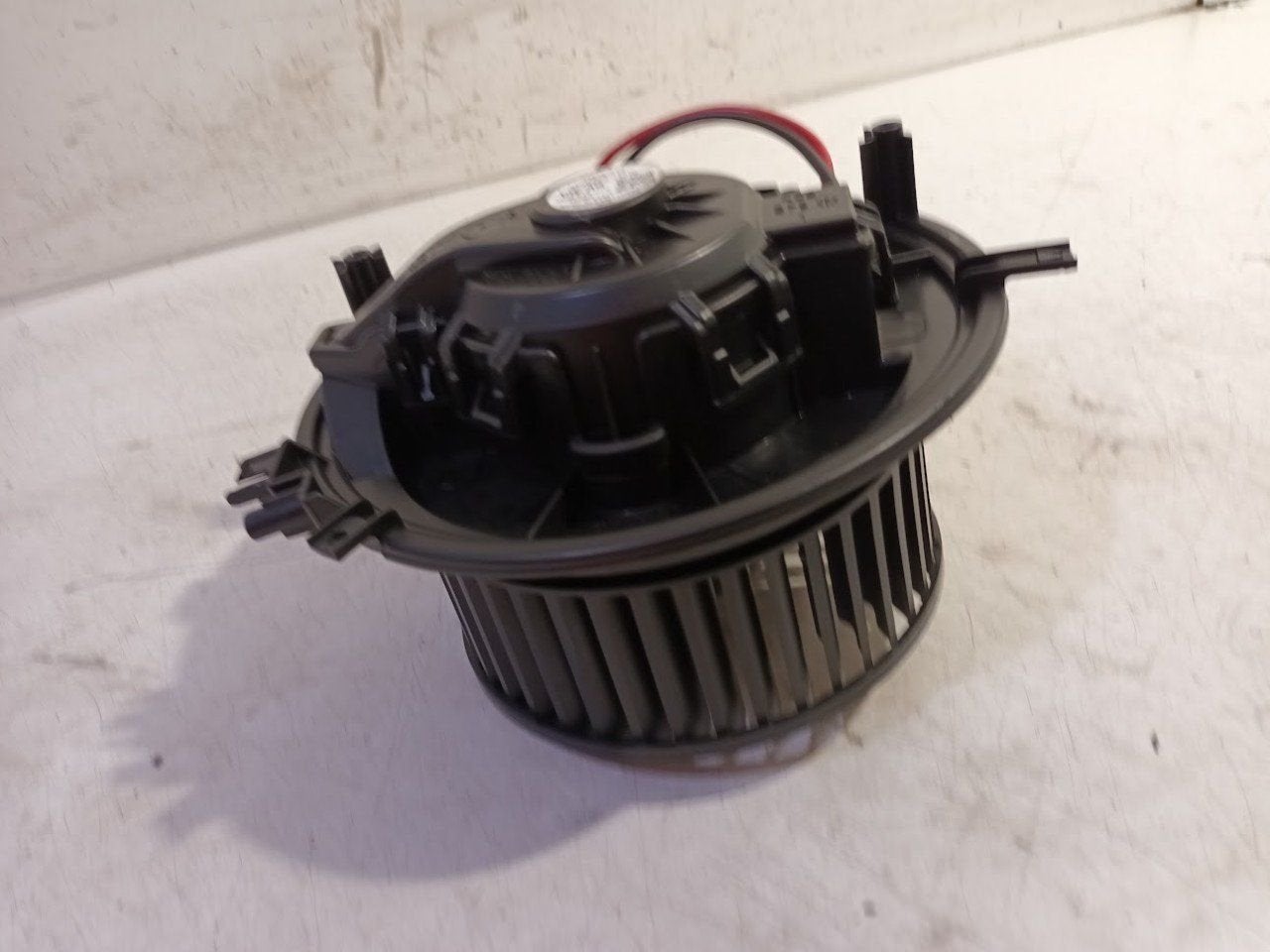 Kachel ventilator motor Skoda Superb, Onderdelen@venauto.nl, Van der Ven Autorecycling B.V., Gebruikt, Ettenseweg 76, 4706 PB Roosendaal, The Netherlands