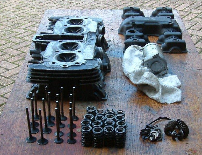 blok onderdelen -carterhelften -vertanding-krukas  bouten, Ophalen of Verzenden, Gebruikt
