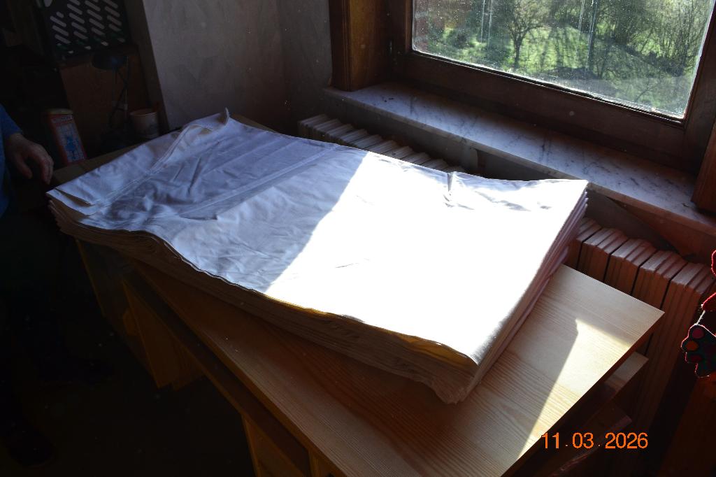 40m de tissu de cotonblanc, Enlèvement
