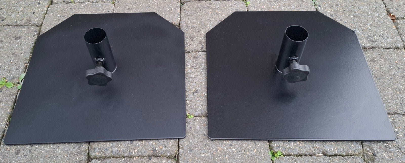 2 plaques d'adaptation Innox IVA MON-06 pour moniteur/haut-p, Enlèvement ou Envoi, Neuf, Pied, Haut-parleur