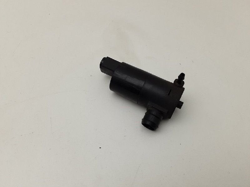 LAVE-GLACE POMPE AVANT Yaris II (P9) (|080113A|203102|), Dhr. M. Roggen, Toyota, Stadsweg 37 37
9917 PV  WIRDUM GR., NL, Utilisé