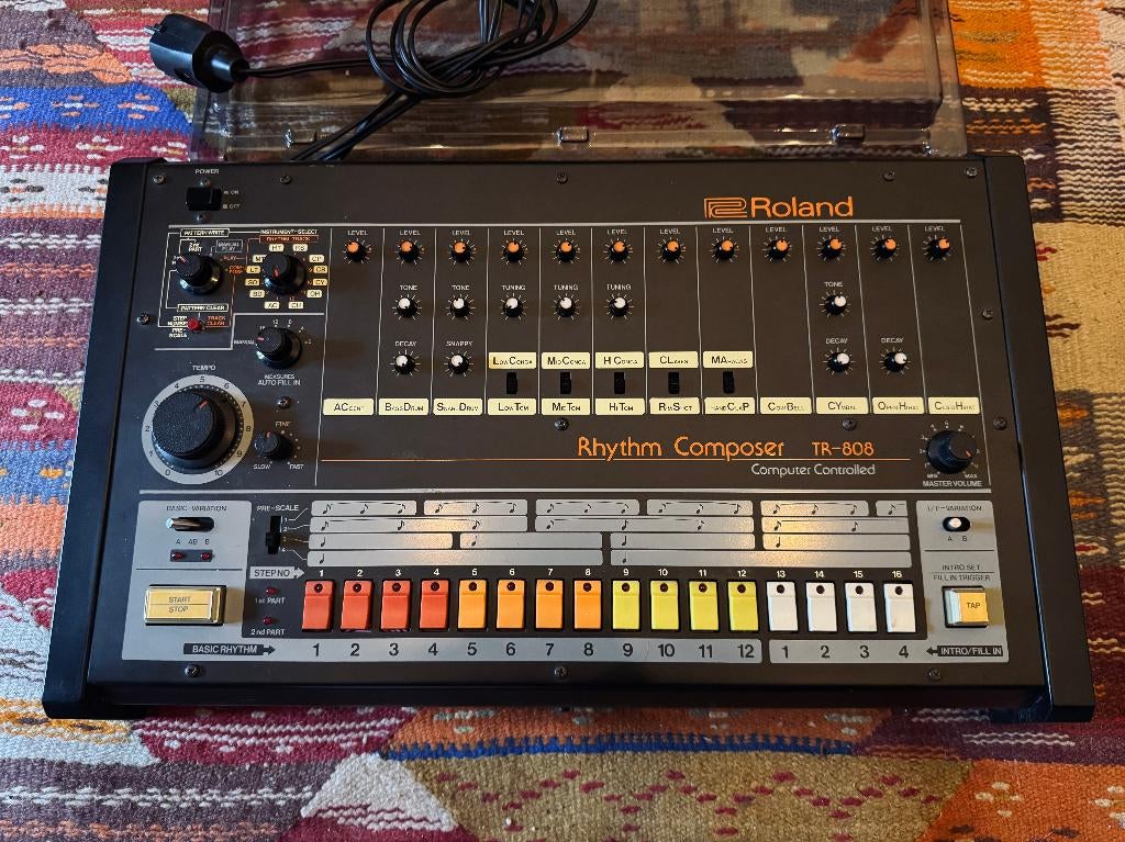 Roland TR-808 Rhythm Composer - mint condition, TV, Hi-fi & Vidéo, Appareils professionnels, Utilisé, Audio, Enlèvement ou Envoi