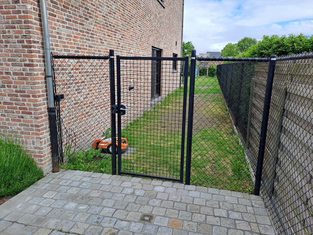Deur hekwerk Locinox, Ophalen