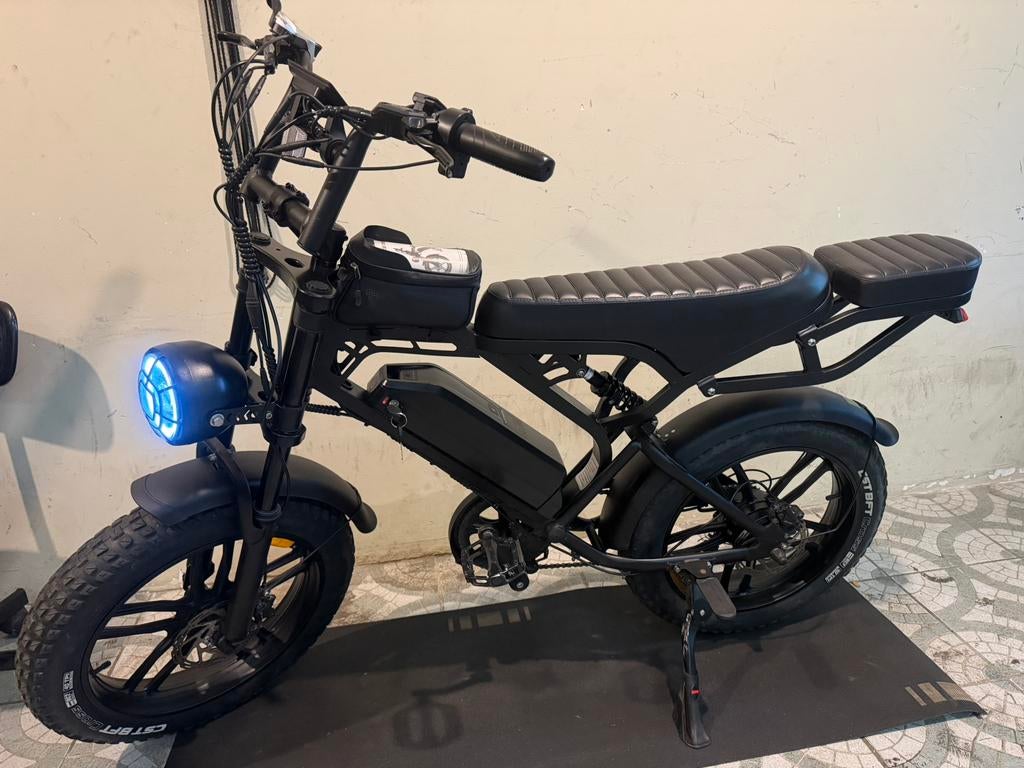 FatBike V20 pro, Ophalen, Zo goed als nieuw, 50 km per accu of meer