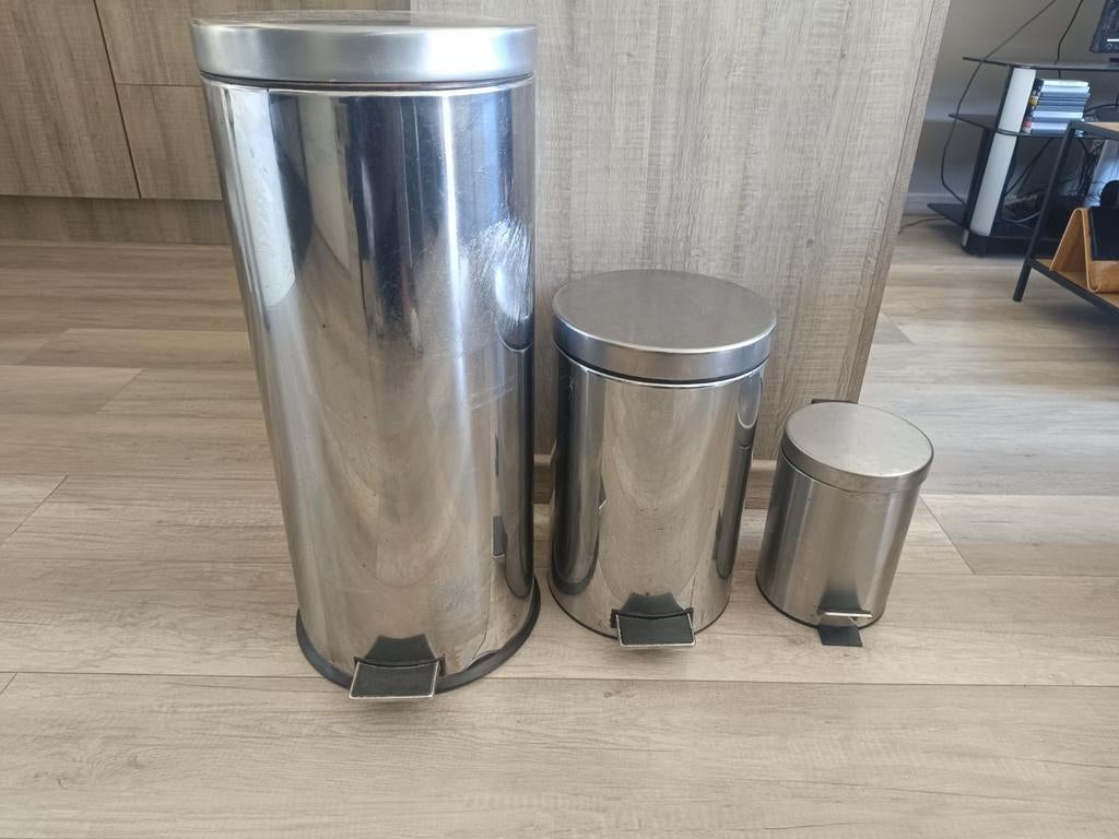 Brabantia ( duur merk ) vuilbakken in inox, Huis en Inrichting, Woonaccessoires | Prullenbakken, Inox, Ophalen
