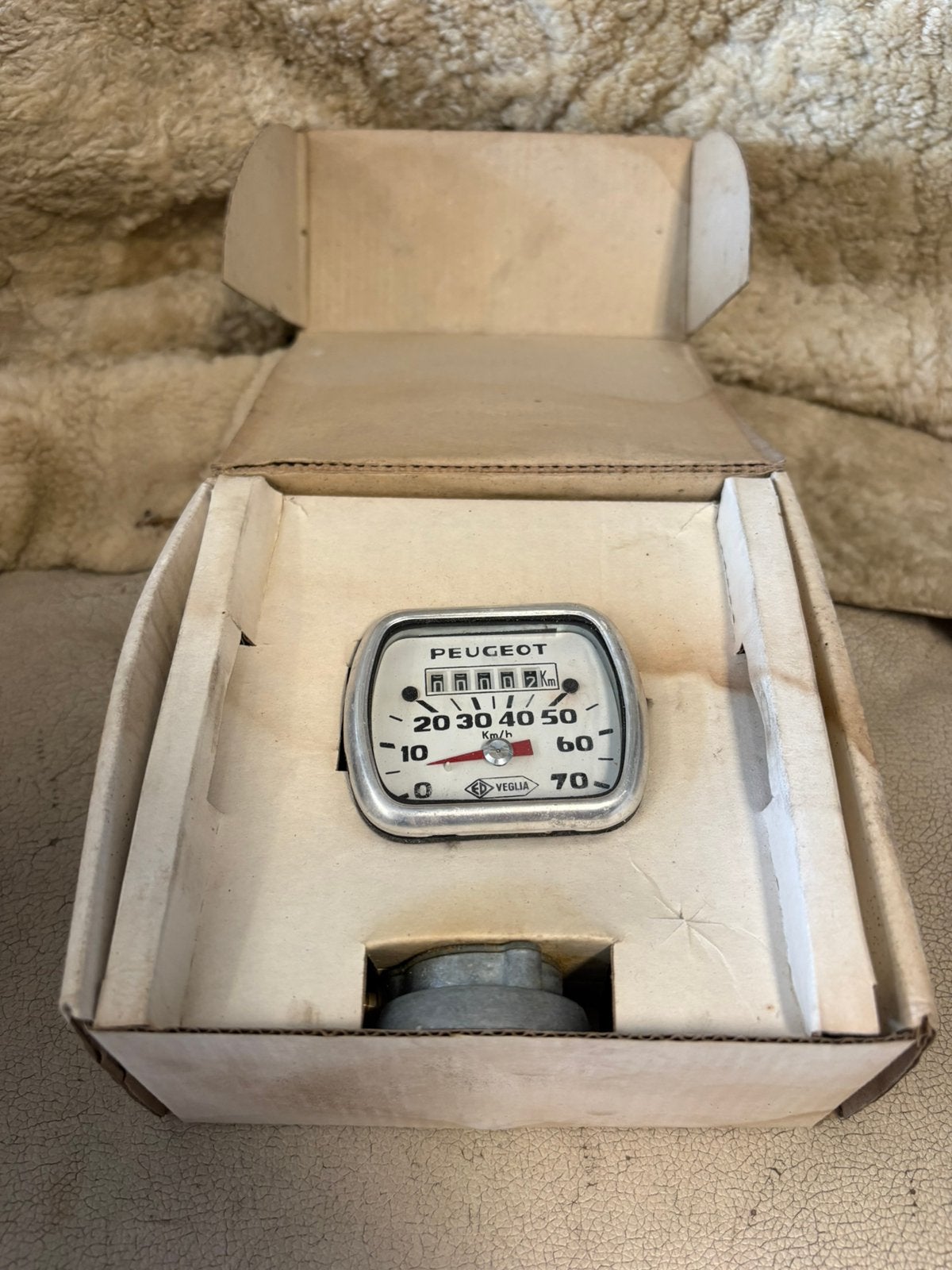 Veglia km teller Peugeot 103 nieuw, Fietsen en Brommers, Brommeronderdelen | Oldtimers, Nieuw, Overige merken, Overige typen, Ophalen