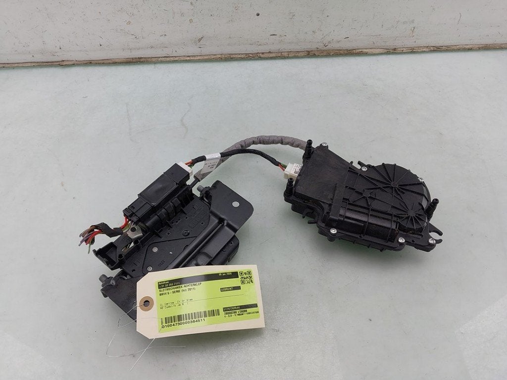 SLOTVANGER ACHTERKLEP BMW 5 serie Touring (F11), Auto-onderdelen, Gebruikt, BMW, Petuelring 130
80809  München, DE, Bayerische Motoren Werke AG