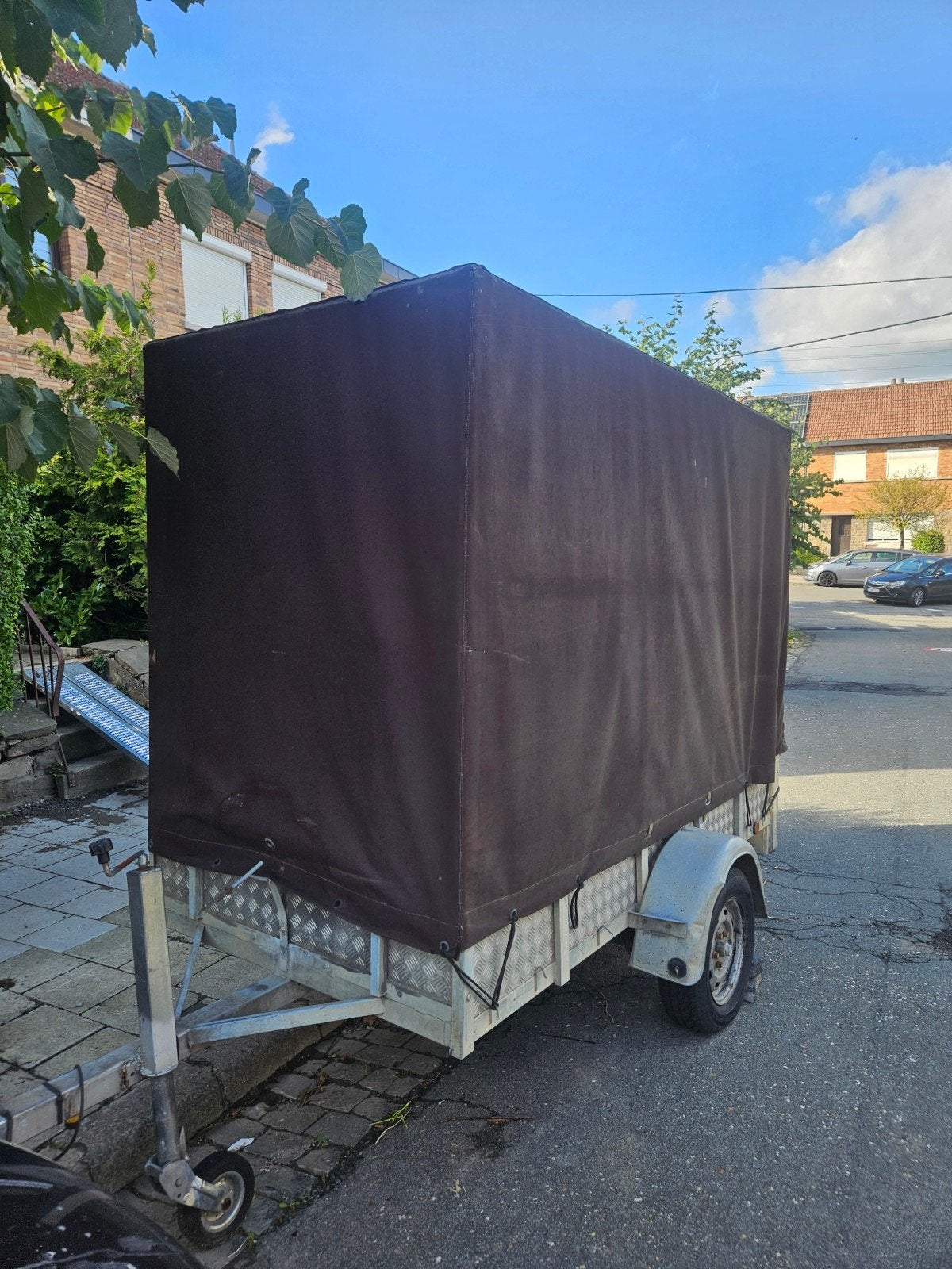 Remorque bâchée, Enlèvement