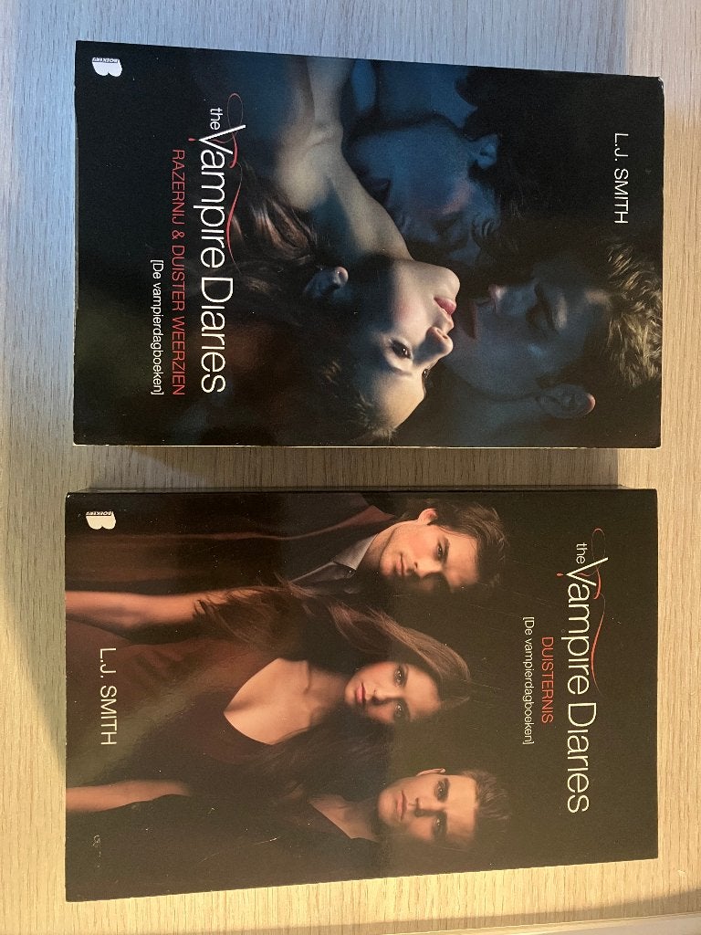 Vampire Diaries (Duisternis en Razernij & duister weerzien), Enlèvement, Utilisé, L.J. Smith