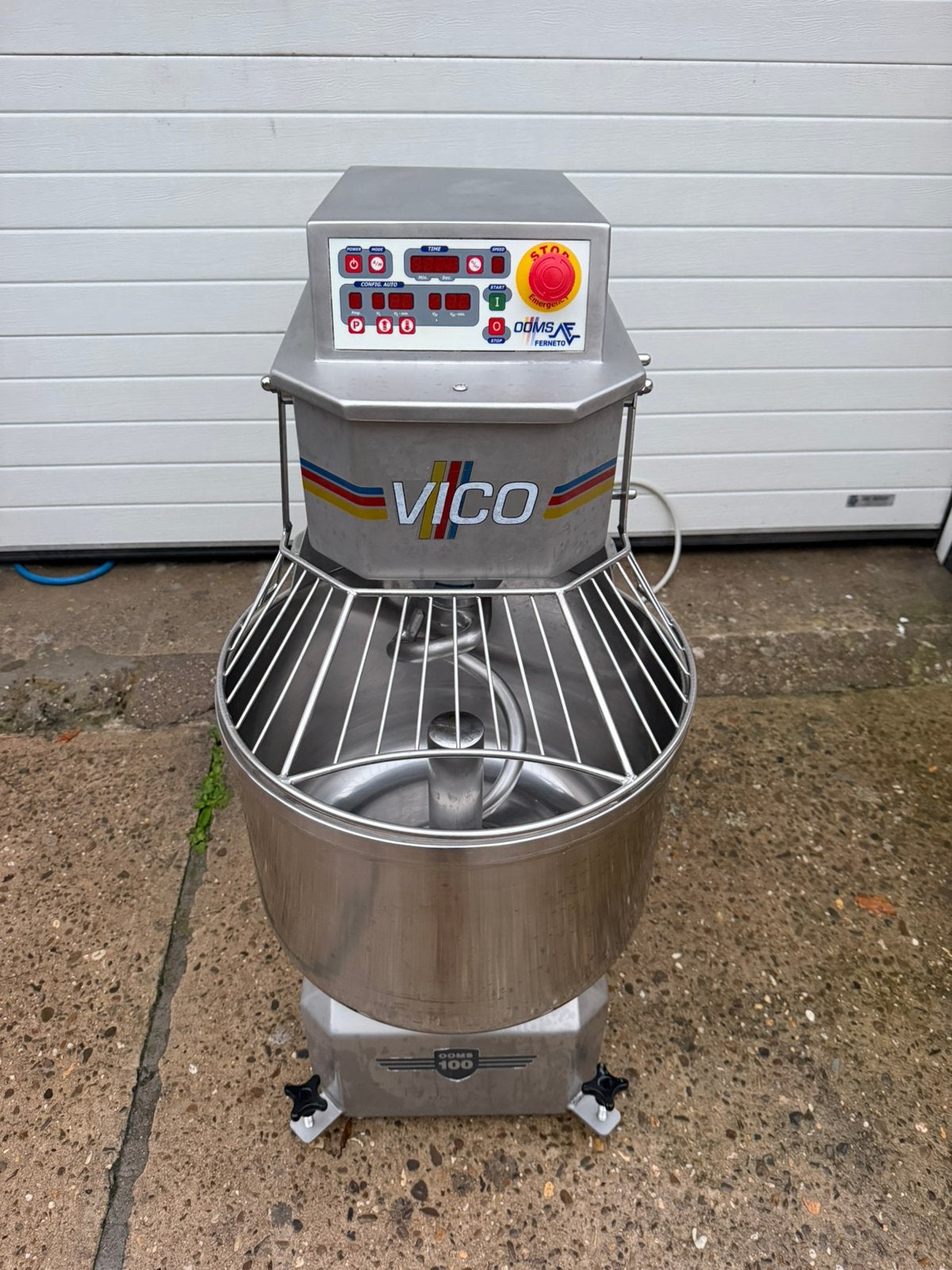 Professionele deegkneder Ferneto – 25 kg bloem – 3 X 220, Ophalen of Verzenden, Gebruikt, Bakkerij en Slagerij